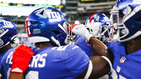 Photos: Giants vs. Cowboys Warmups