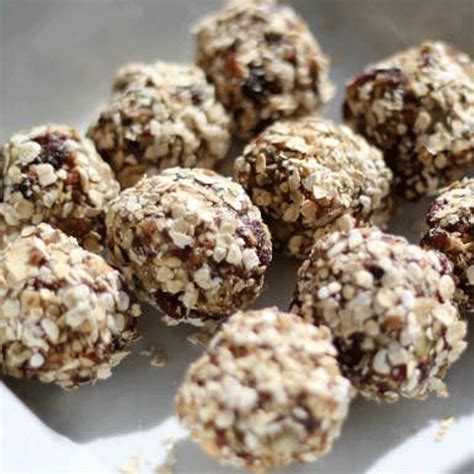 Dry Fruits and Nuts Balls Recipe: How to Make Dry Fruits and Nuts Balls