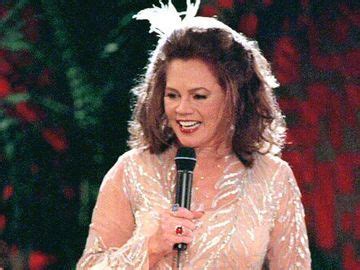 Kathleen Turner - Charles Bing - Chandler's "Dad" (Vegas Stagename ...