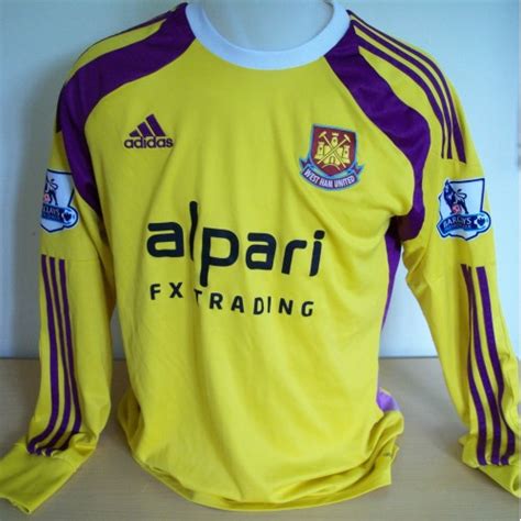 Adrian West Ham Goalkeepers Shirt From The Bristol City vs West Ham FA ...