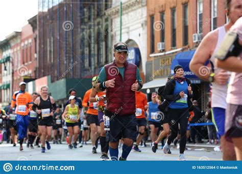 Marathon NYC 2019 Sport Event in Central Park Editorial Stock Image ...