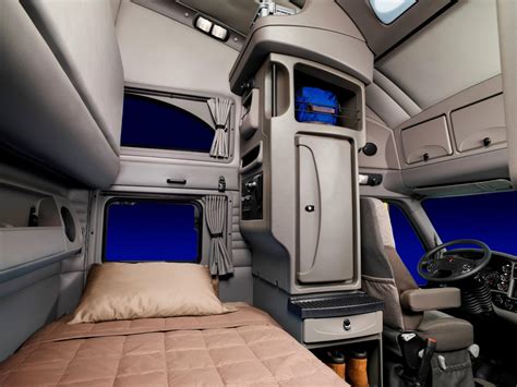 HD 2010 Kenworth T700 Semi Tractor Interior Pictures HD Wallpaper | Download Free - 142587