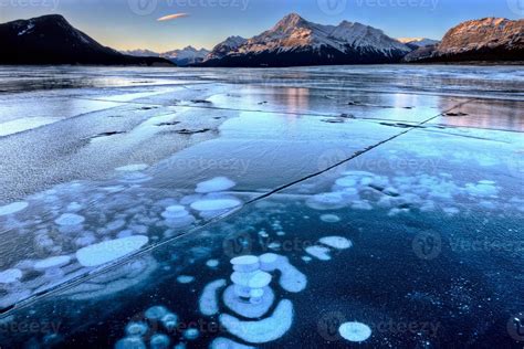 Abraham Lake Winter 5436147 Stock Photo at Vecteezy