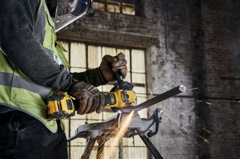 DeWalt FlexVolt Advantage Tools and Technology - Pro Tool Reviews