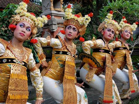 Dances in Bali: 10 Balinese Dances You Must Know About