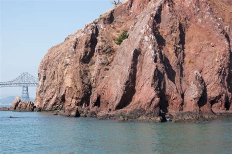 Red Rock Island - Boating San Francisco