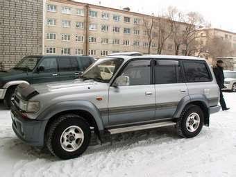 1995 Toyota Land Cruiser specs