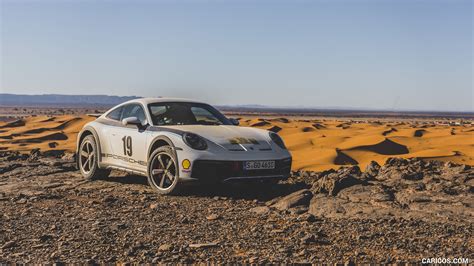 Porsche 911 Dakar | 2023MY | Front Three-Quarter