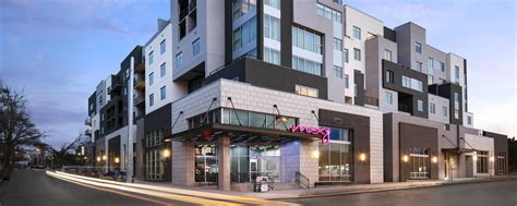 Pet-Friendly Hotel in Nashville | Moxy Nashville Vanderbilt at Hillsboro Village