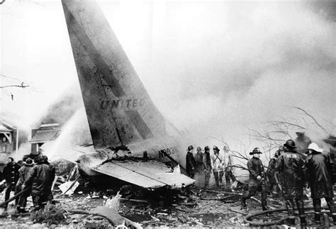 Crash of a Boeing 737-222 in Chicago: 45 killed | Bureau of Aircraft Accidents Archives