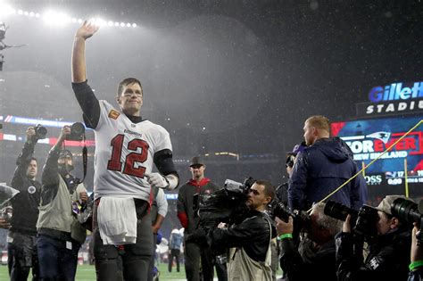 Tom Brady leads Buccaneers by Patriots in New England return