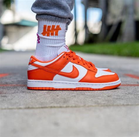 On Foot Look At The Nike Dunk Low "Syracuse" | Sneaker Buzz