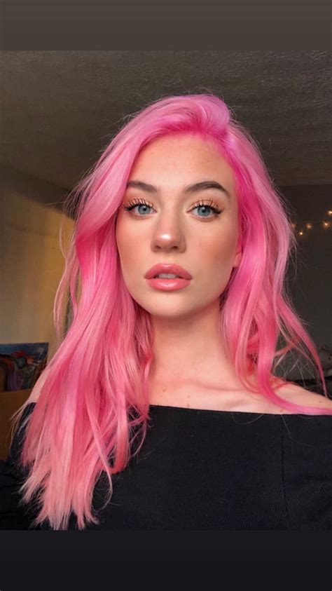 Pin by Hannie Prongs Ashryver on Face claims | Hair color pink, Hair inspiration, Hair styles