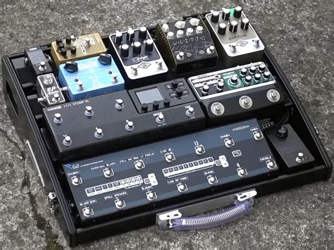 What is this Thorpy pedal on Chris Buck's pedalboard? | The Gear Page