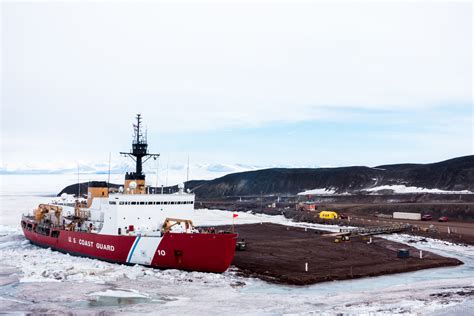 Exploring the World’s Most Powerful Icebreaker – The Jet Engine-Powered ...