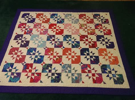 Quilt I Made for a Christmas Gift | Quilts, Christmas gifts, Missouri star quilt