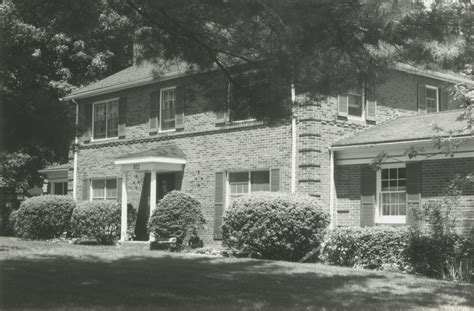 1937 Colonial Revival at 922 Pleasant Drive, Ypsilanti Historic Home ...