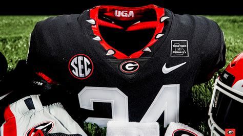 Strange History and Mysterious Origins of Georgia Football's Black ...