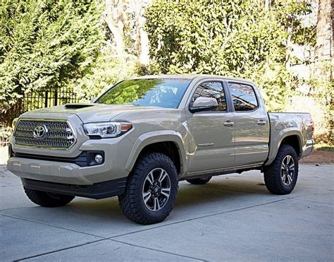 Toyota Tacoma Tire Size Guide