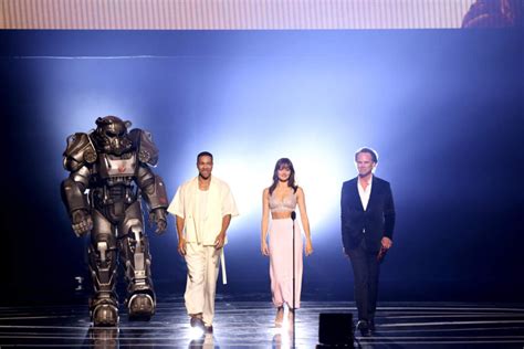 Fallout Cast Presents Series at The Game Awards