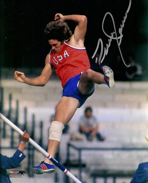 Autographed BRUCE JENNER Photo - Gold Medal Winner