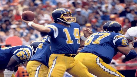 Dan Fouts Highlights - YouTube