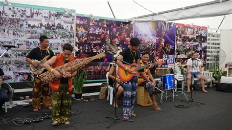 Rainforest World Music Festival 2017: Sape Performance at the Entrance Canopy - YouTube