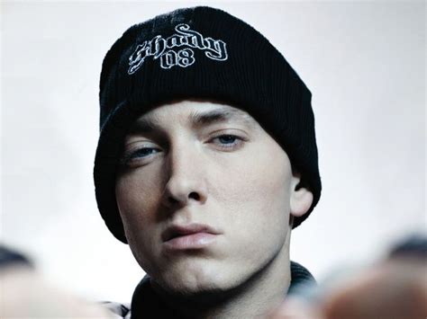 MUSIC ON YOU: EMINEM