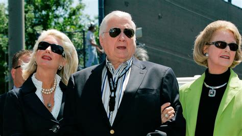 New York Yankees Owner George Steinbrenner Dies : NPR