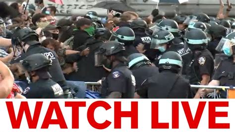 Protests outside NYC City Hall, clashes with police - YouTube