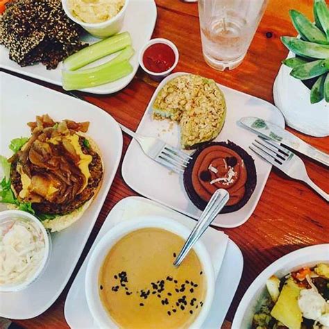 14 Vegetarian And Vegan Restaurants In Florida You Need To Visit ASAP