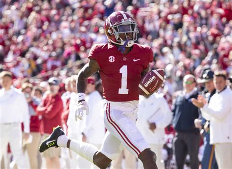 Alabama WR Jameson Williams Declares for NFL Draft - Sports Illustrated ...