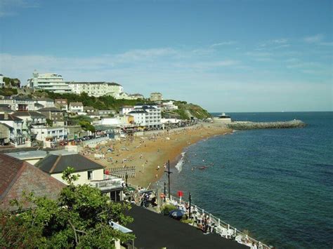 Ventnor Beach, Ventnor, Isle of Wight - isleofwight.com