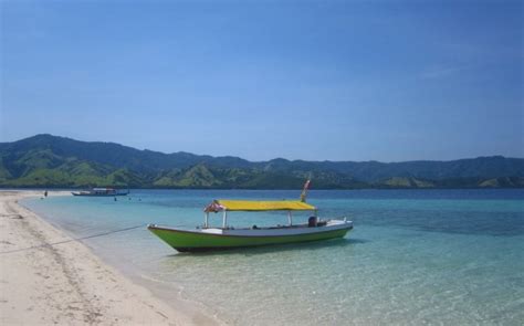 11 Beautiful Beaches in East Nusa Tenggara | Authentic Indonesia