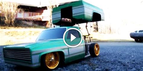 Insanely Cool RC LOWRIDER TRUCK WITH HYDRAULICS!