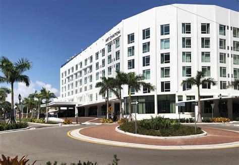 Art Ovation Hotel in Sarasota, FL: Encore-Worthy Accommodations