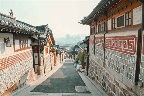 8 Views of Bukchon 북촌 8경 - The Best Photo Spots in Bukchon Hanok Village Seoul | Linda Goes East