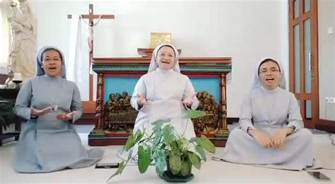 Trio of Indonesian Catholic nuns singing Eid al Fitr song warms hearts