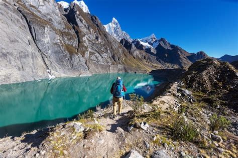 Premium Photo | Hiking scene in cordillera mountains, peru