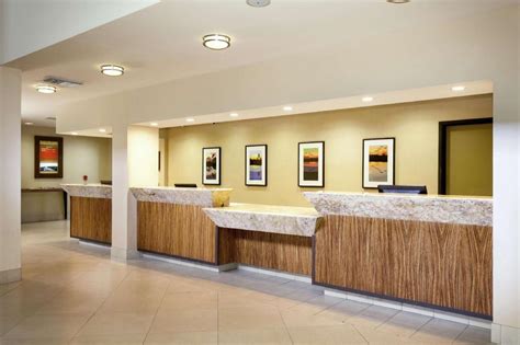 Hilton Stockton Hotel (Stockton (CA)) - Deals, Photos & Reviews