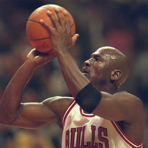 Michael Jordan's Career Stats, Championships In 'The Last Dance'