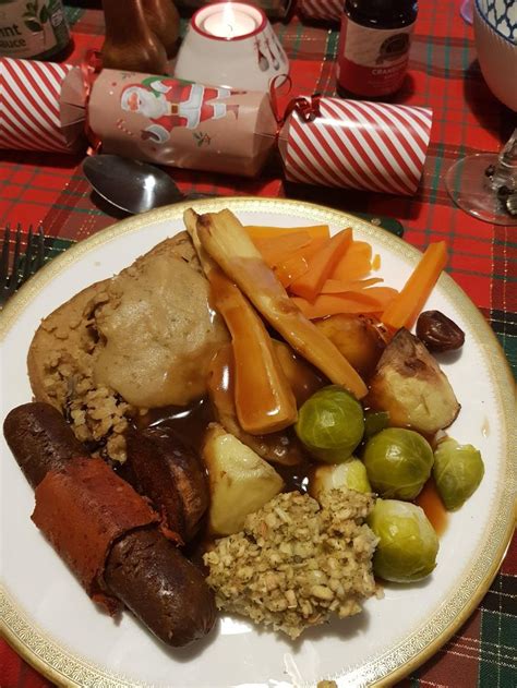 Traditional English Christmas dinner veganised merry Christmas everyone!