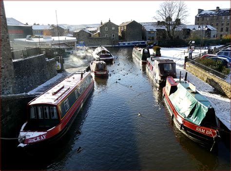 Saltaire Daily Photo: Skipton Canal basin