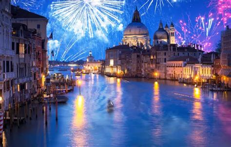 Download wallpaper the city, holiday, beauty, Italy, Venice, New year ...