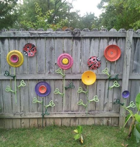 48 Amazing Garden Fence Decorating Ideas To Follow | Fence decor, Fence ...