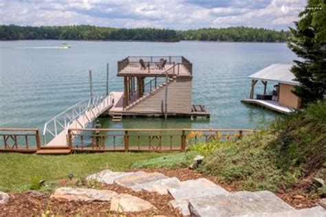 Lakeside Cabin on Lake James, North Carolina