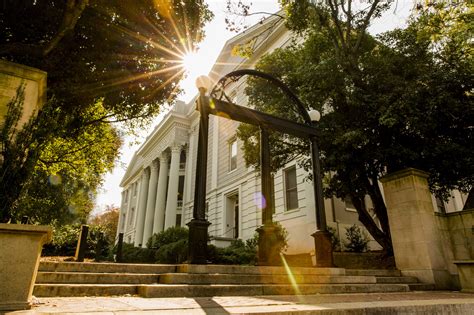 UGA climbs to 13th in U.S. News & World Report rankings