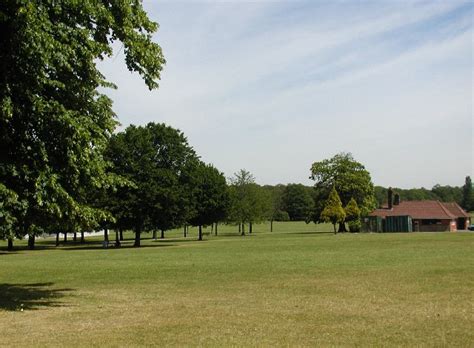 Eltham Park South © David Hatch cc-by-sa/2.0 :: Geograph Britain and Ireland