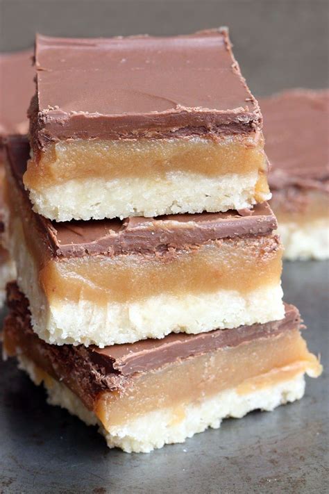 The BEST Homemade Twix Bars | Recipe | Desserts, Homemade twix bars recipe, Bars recipes