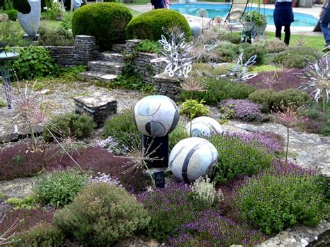 Sculptures in the rock garden at the... © Oliver Dixon :: Geograph ...